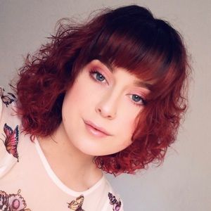 Meet your Posher, Lydia